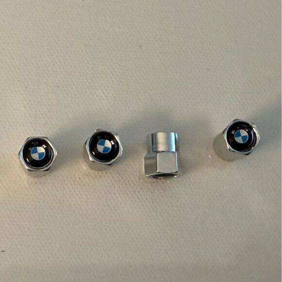 BMW Valve Stem Caps in Silver Set of 4 NWT - Picture 1 of 4